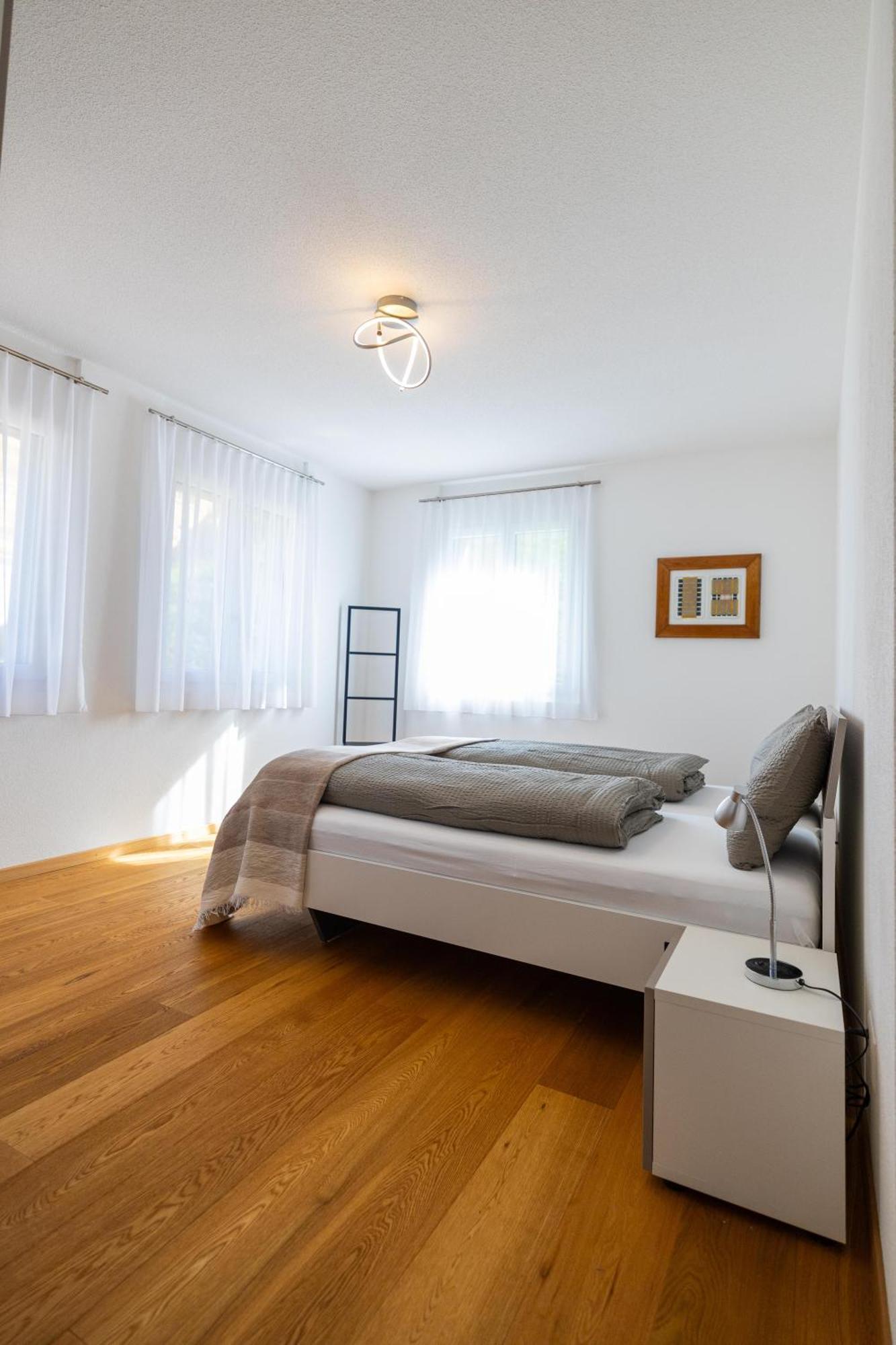 Apartments Residenz Iris ロイカーバード エクステリア 写真