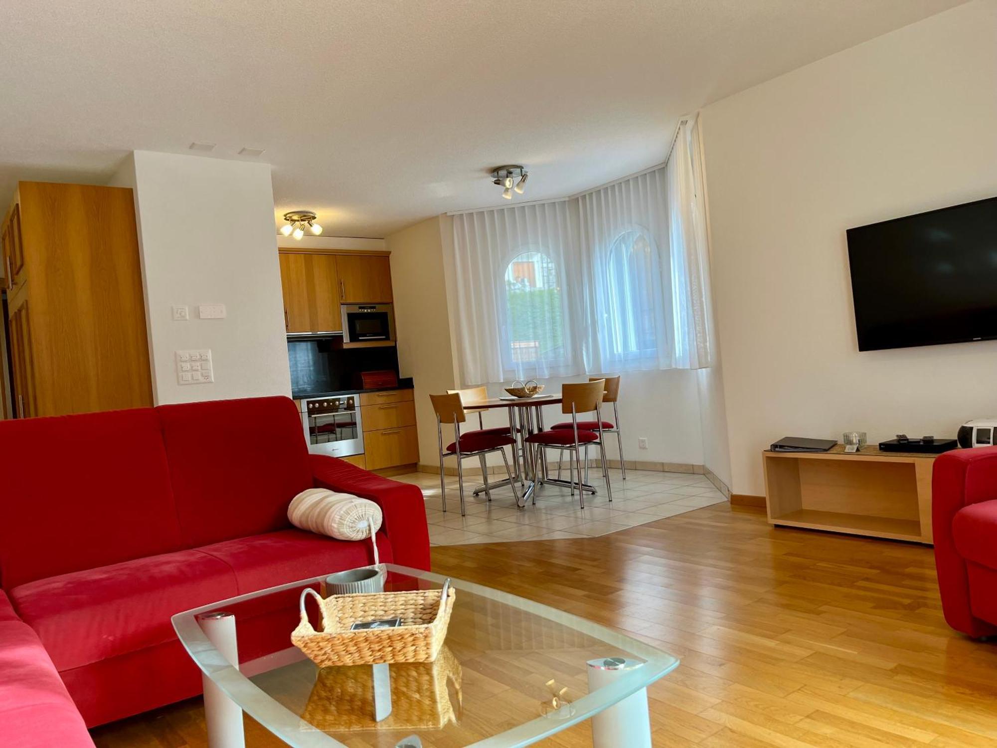 Apartments Residenz Iris ロイカーバード エクステリア 写真